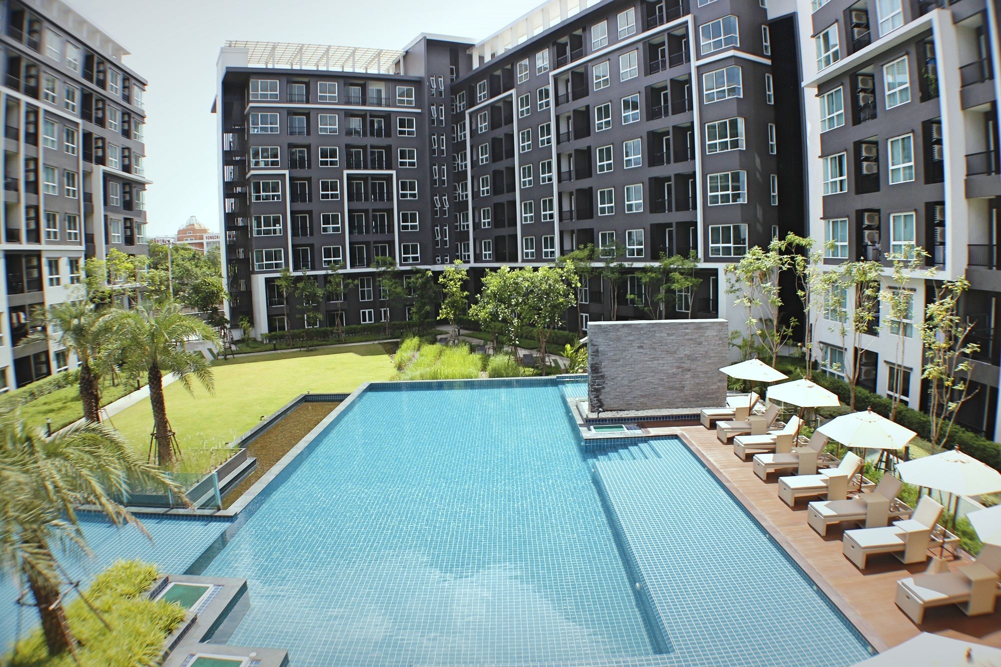 The Change Suites Korat Накхонратчасима Экстерьер фото